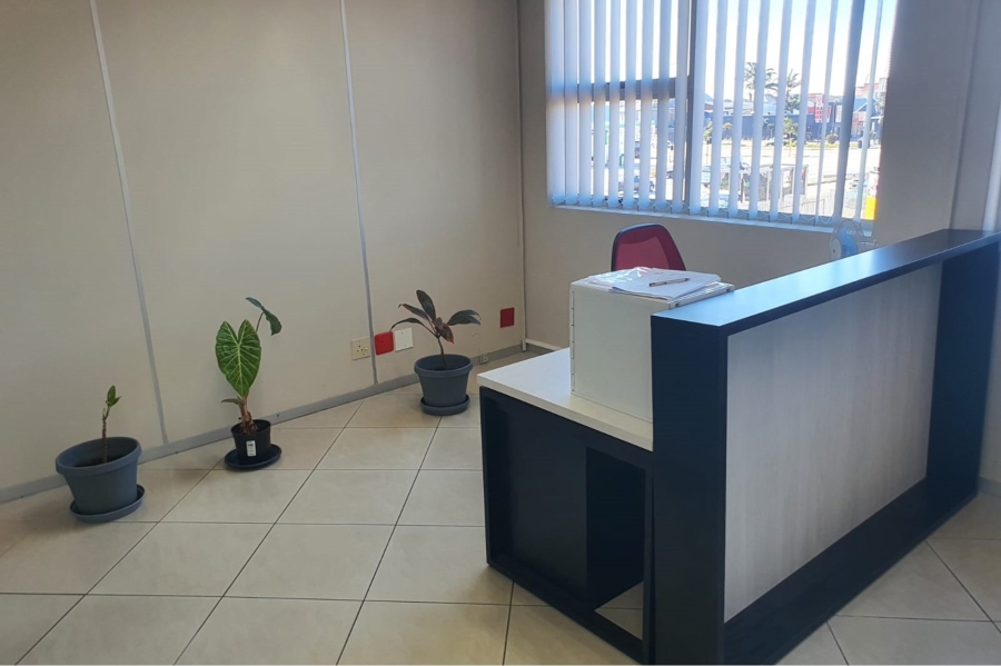 To Let commercial Property for Rent in Newton Park Eastern Cape